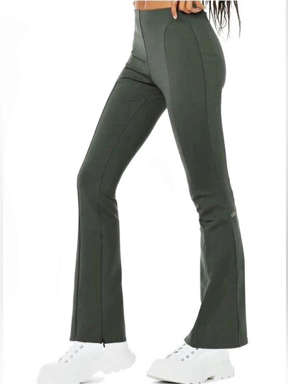 Alo Ribbed Flare Pants Set in Green Like New